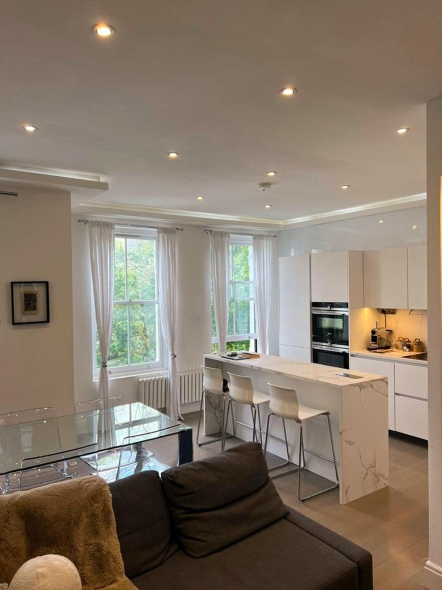 Lovely Bright By Kensington London